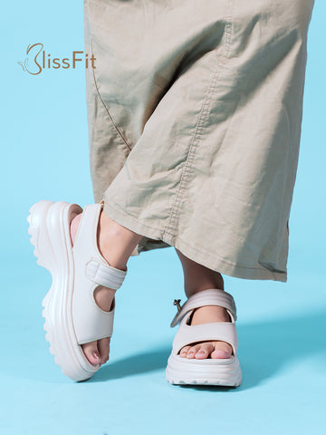 Izuma Slingback Sandals