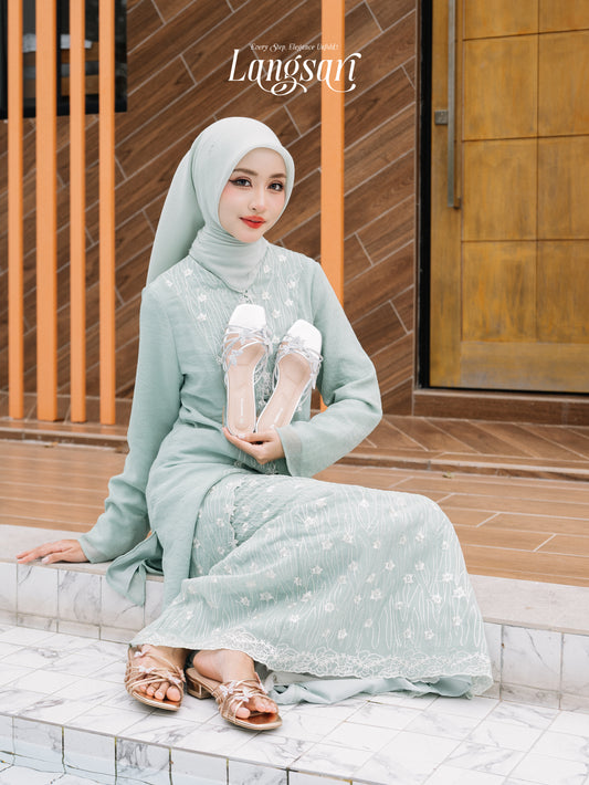 Yugene Glitter Butterfly Sandals